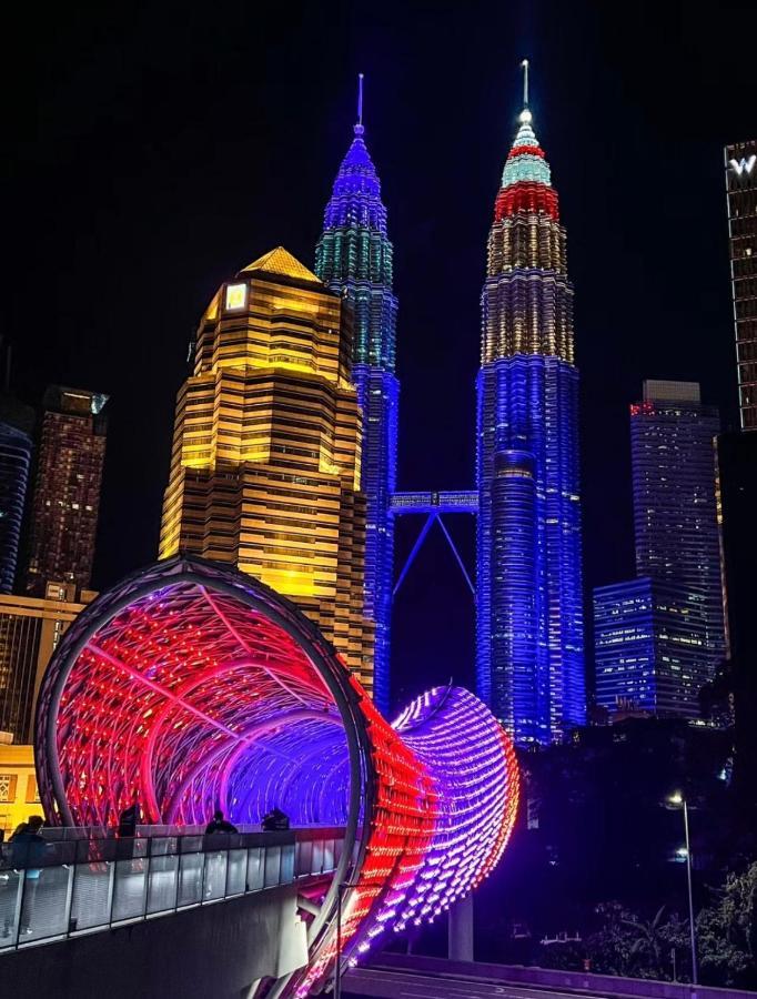 Calm Sojourn, Sky Suites Klcc Kuala Lumpur Buitenkant foto